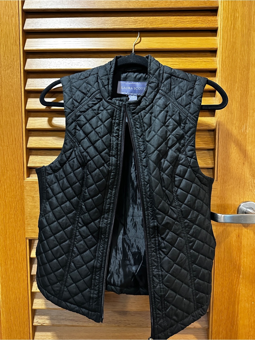 Laura Scott Black Quilted Sleeveless Vest